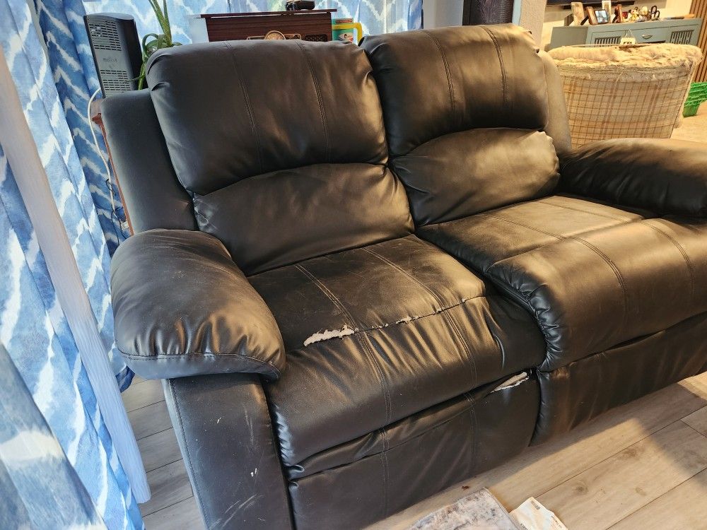 Loveseat with Recliners On Both Sides