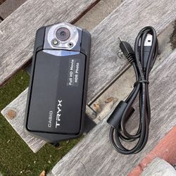 Vintage Casio Tryx Y2K Digicam 