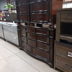 Canoneras / Dressers