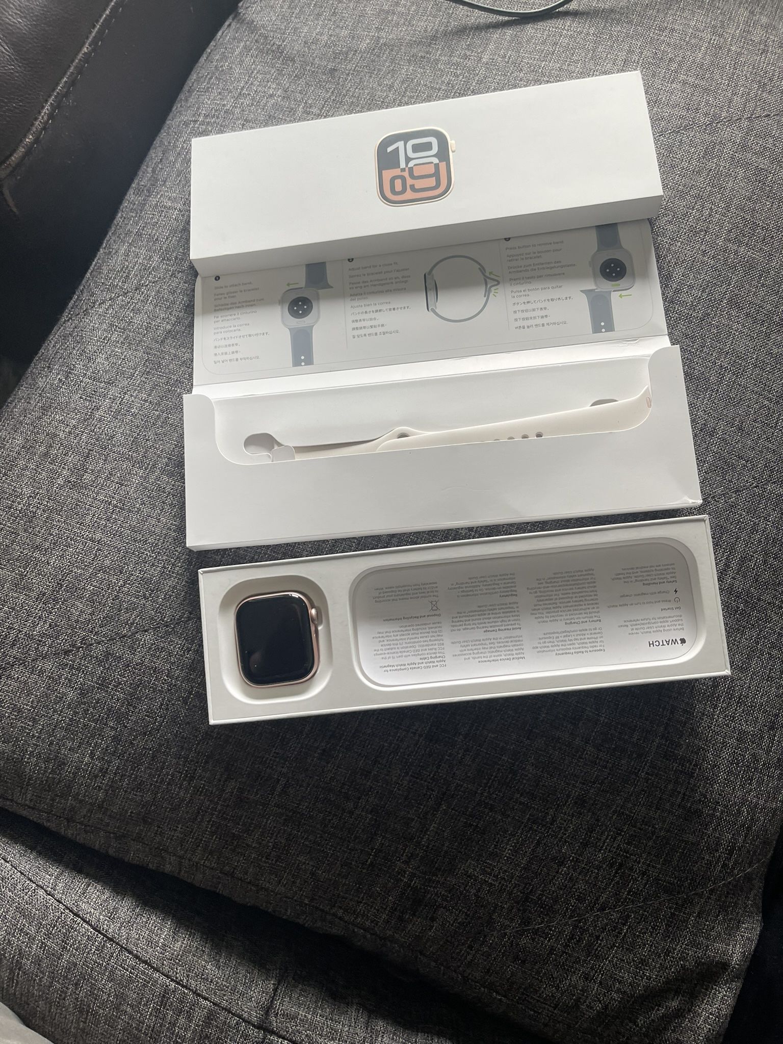 42 MM Apple watch series 10 rose gold
