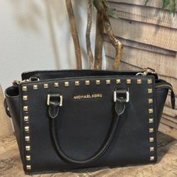 Michael Kors Selma Stud Saffiano Leather Medium Satchel - Black