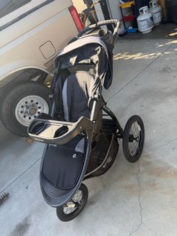 Large wheel stroller