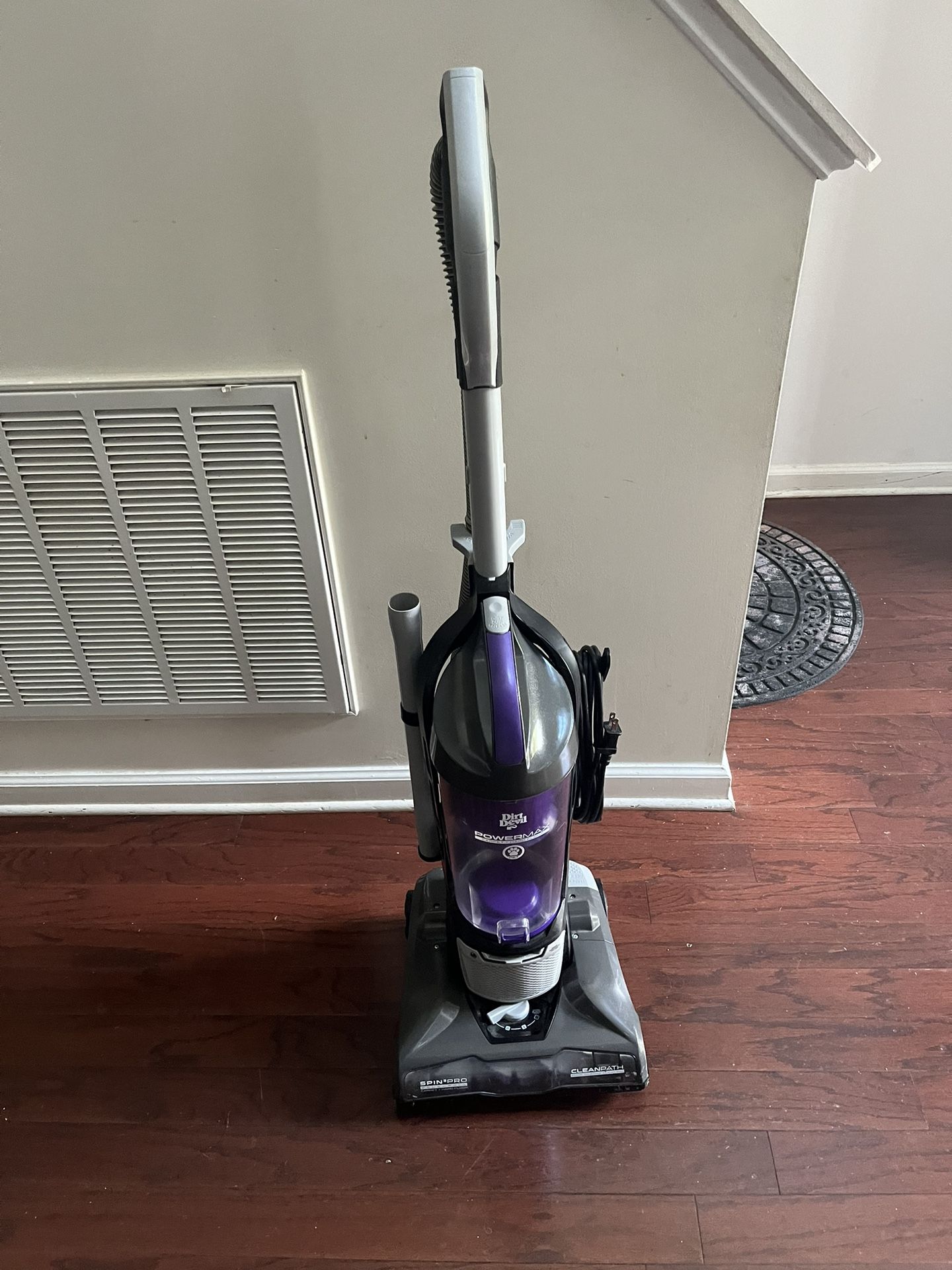 Dirt Devil Power Max Vacuum Cleaner
