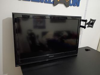 Dynex Wall monitor 32 inch