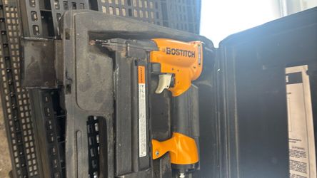 Bostitch Pneumatic Nail Gun with Case