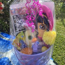 Dora Basket