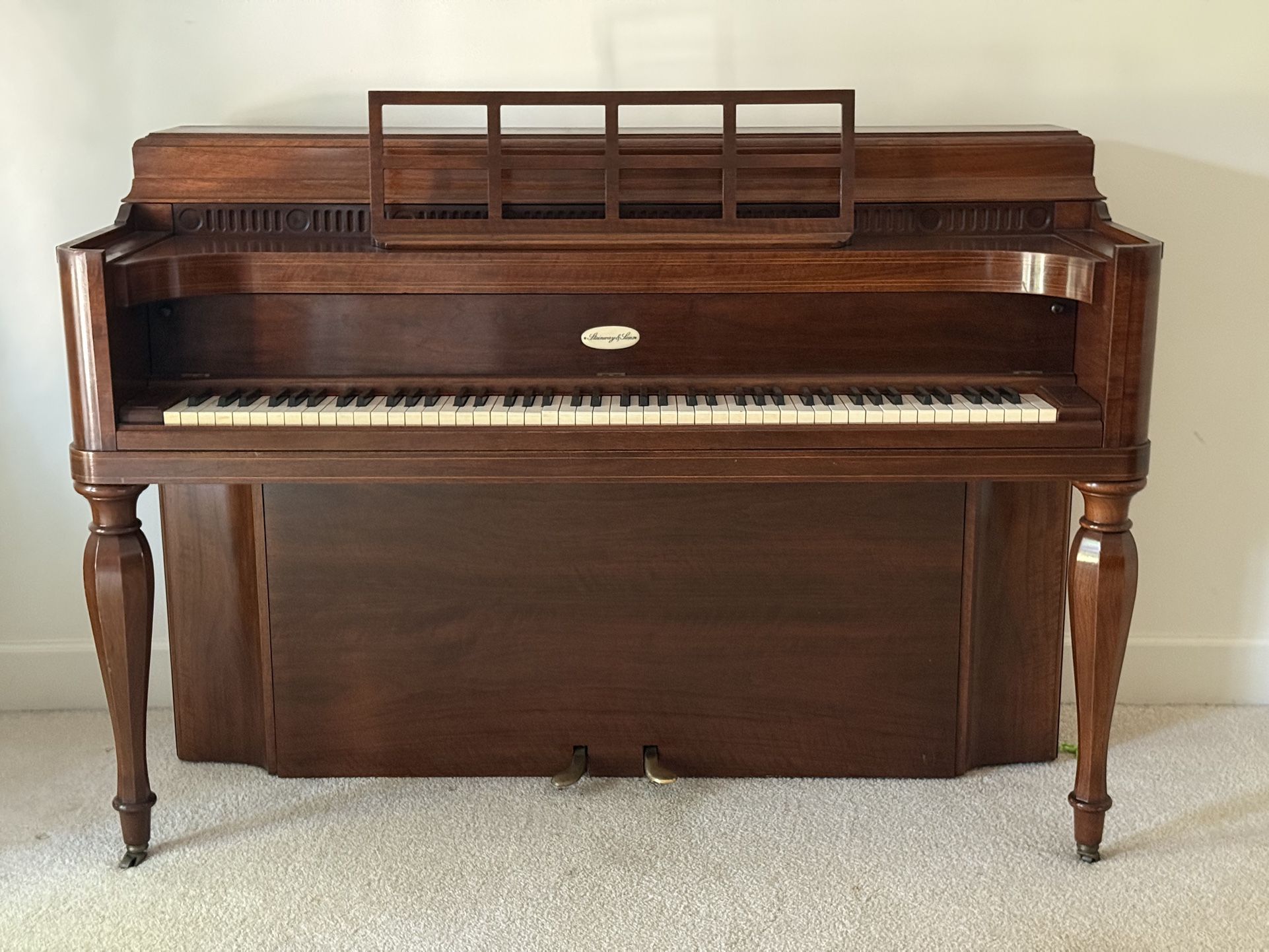 1947 Steinway & Sons Upright Model 40