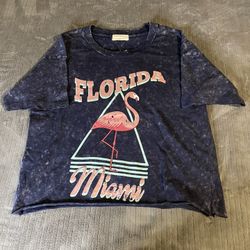 florida miami flamingo crop top shirt (NEGOTIABLE ⬇️)