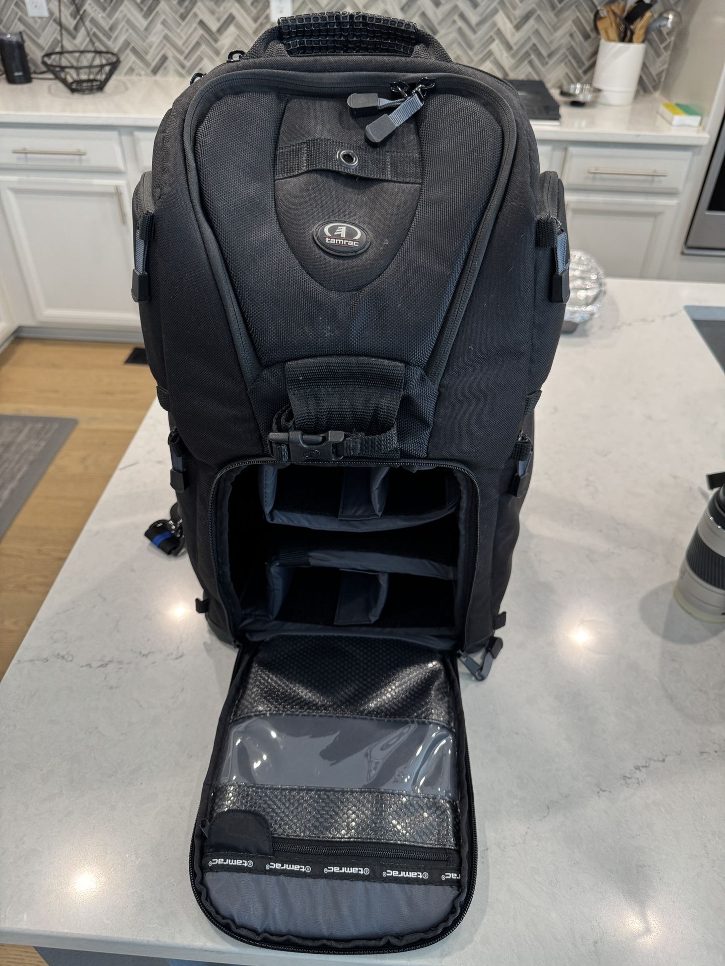 Tamrac 5788 Evolution 8 Photo/Laptop Sling Backpack