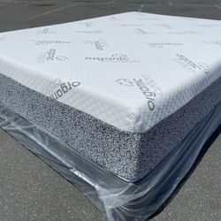 Cal King Cooling Gel Hybrid Memory Foam Mattress!