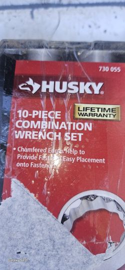 Brand New 10  Wrench Set 