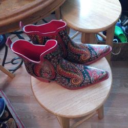 Fun Women Rubber Cowboy/ Girl Boots Size 11