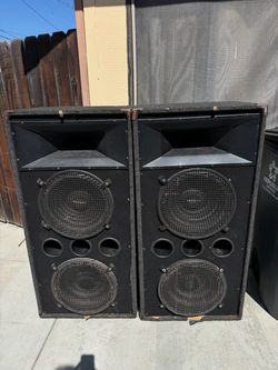 Passive PA Speakers – Eminence – Dual 15s