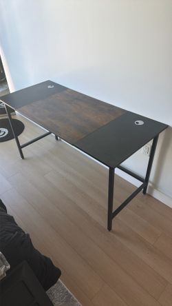 Black and Brown Wooden Desk