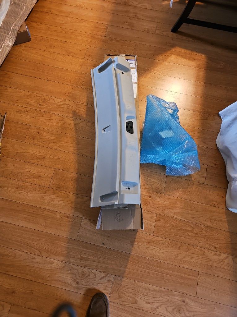 Liftgate Floor Lower Panel Scuff Plate