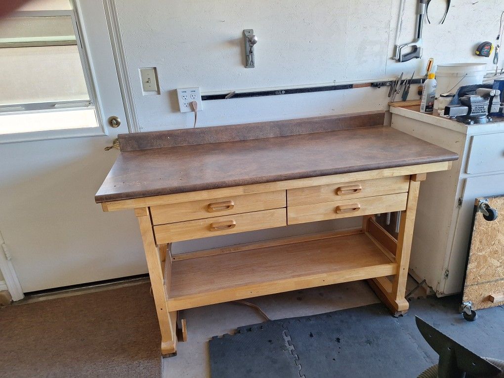 Wood Work Bench