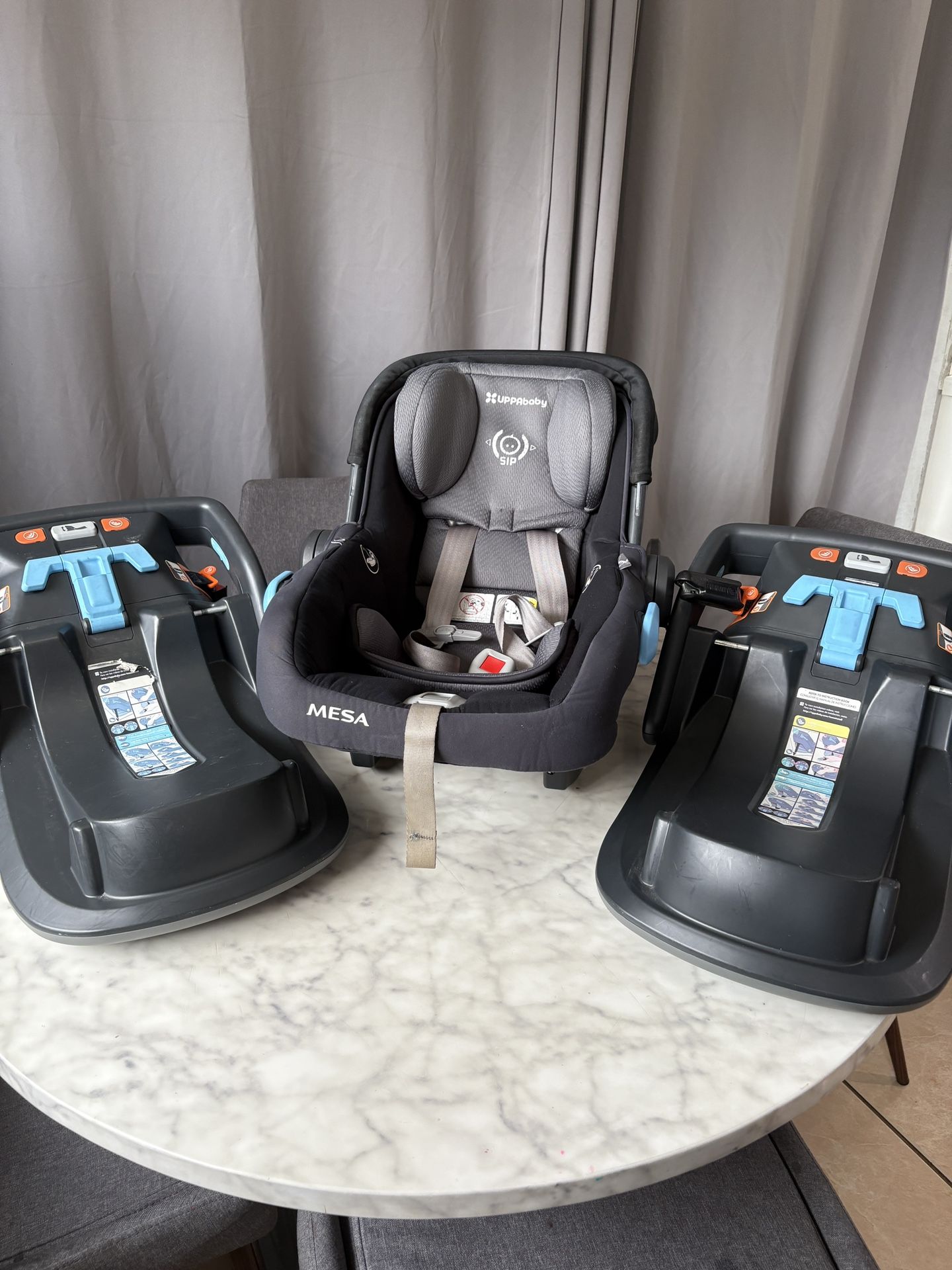 Uppa Baby Mesa Infant Car seat w/ 2 bases -OBO