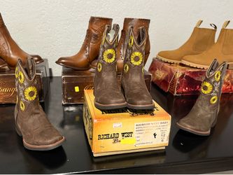 Botas para niña size 11