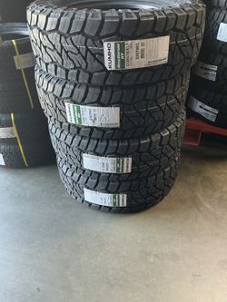 285 70 17 Kumho road venture RT