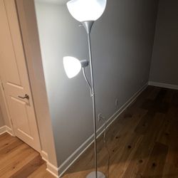 Floor Lamp 6’