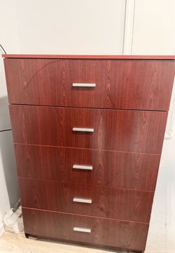 5-Drawer Wood Dresser – Moving Sale