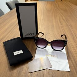 Gucci Sunglasses 