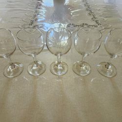 Wine/ Champagne Glasses (5)