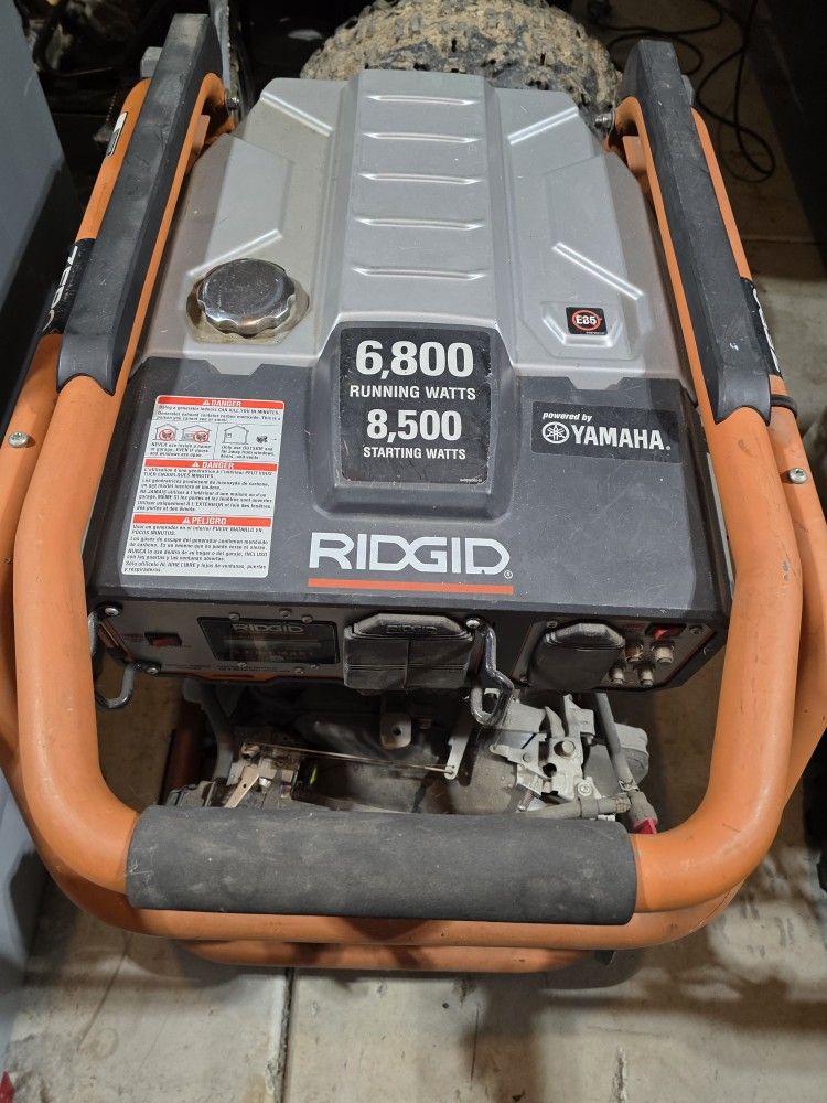 Rigid 6800 Watt Generator