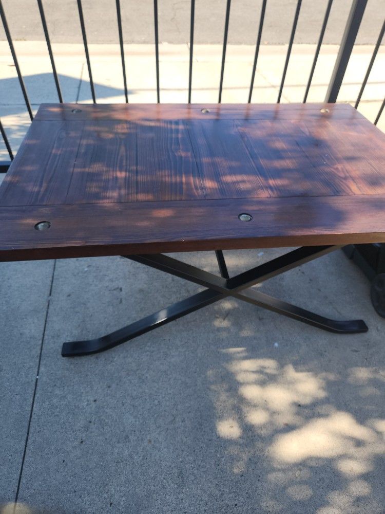 Coffee table & 2 end Tables