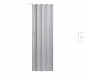 Folding door