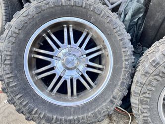 35x12.50x20 MT Tires