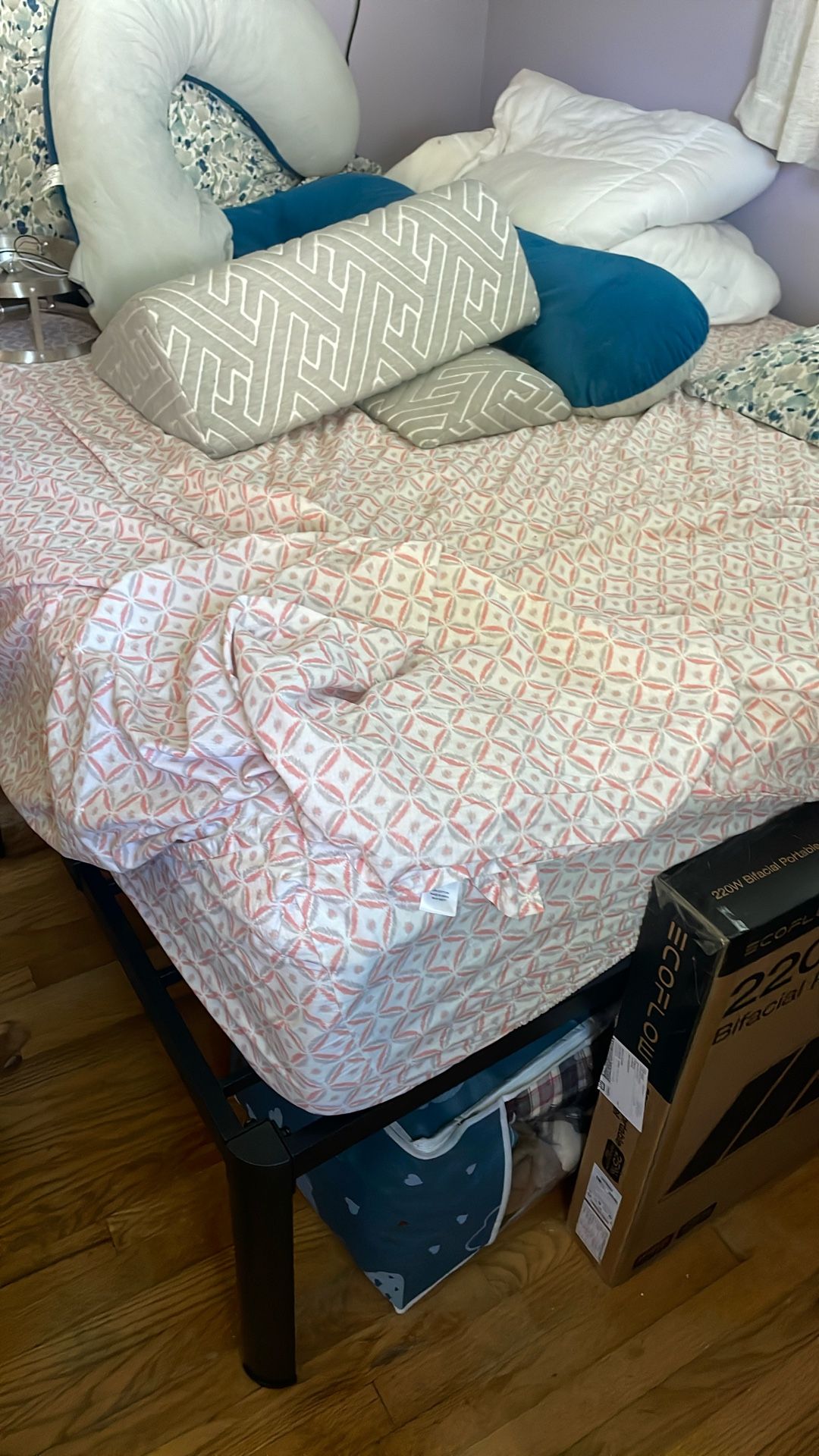 Queen Bed