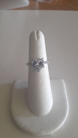 Silver CZ Heart Stone Ring Size 5