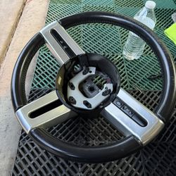 05-09 Mustang Premium Steering Wheel