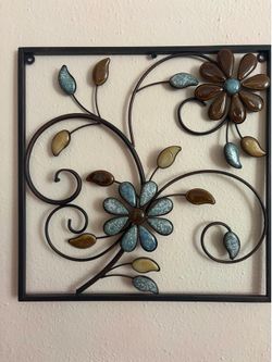 Metal Floral Wall Art – Decorative Flower Wall Hanging