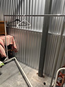 Clothing rack