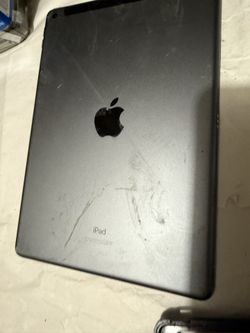 Apple iPad For parts only ! Model A 2603  Asking price is $80.00   or best offer  Smashed and won’t turn on.