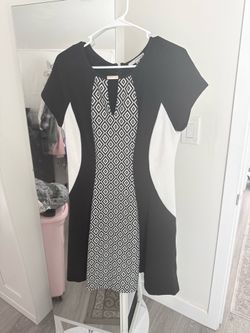 Women’s studio one dress size 18 pick up only!!