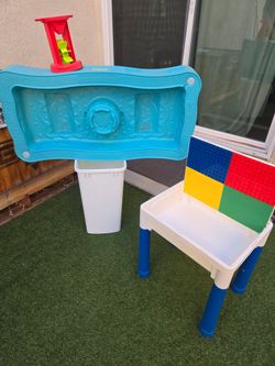 Carry & Go Ocean Drive 2-Sided Water Play Table and Activity Table