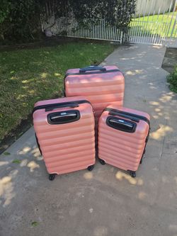 NEW hard sided luggage (Carry on only)