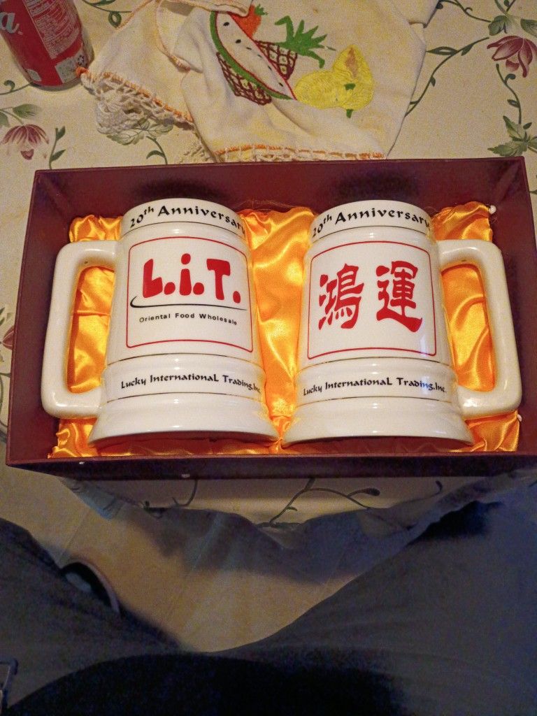 Lucky International Trading, Inc. Mugs