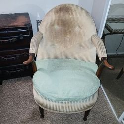 Antique Accent Arm Chair Needs TLC Sturdy 