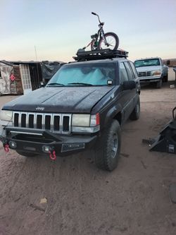 1997 Jeep Grand Cherokee laredo