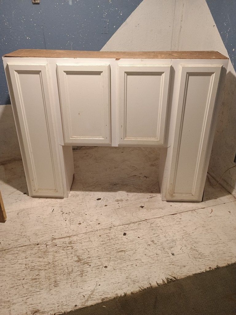 Cubard Or Cabinet