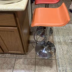 Counter Height Stools (2 Pc)