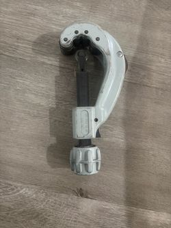 Ridgid pipe cutter