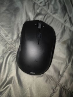 ESR MagMouse Snap-to-Carry Mouse