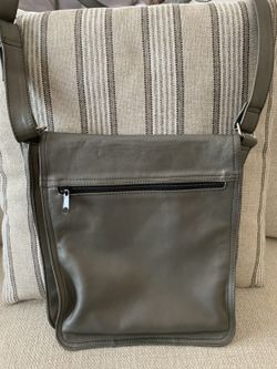 Leather Unisex Traveler Bag