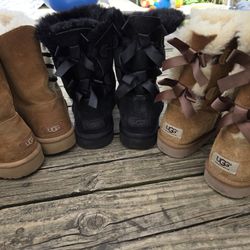 Women's uggs.  brown - size 8, black - size 9 any pair $20