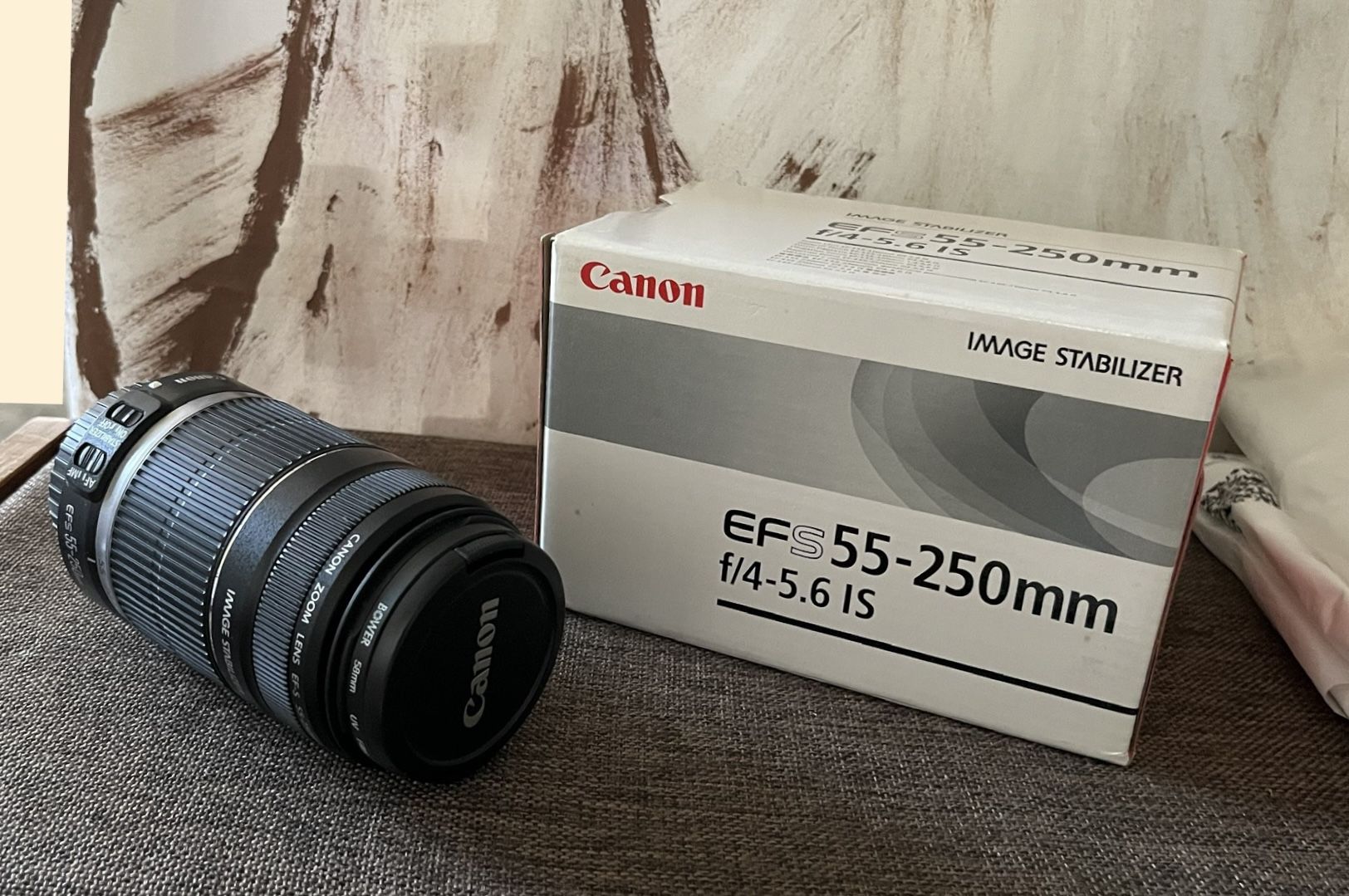 Canon EF-S 55-250mm F/4-5.6IS Lens